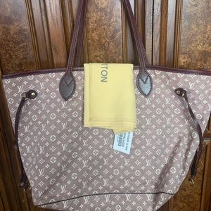 Lv neverfull